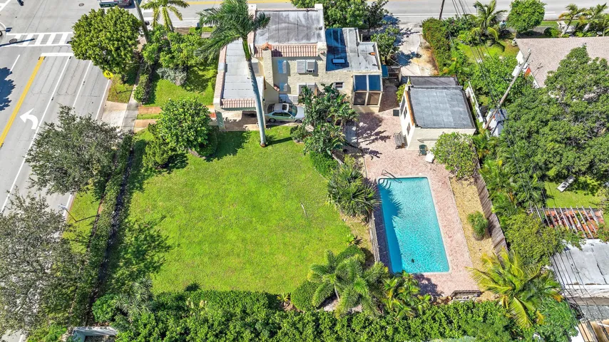 735 Forest Hill Blvd-15