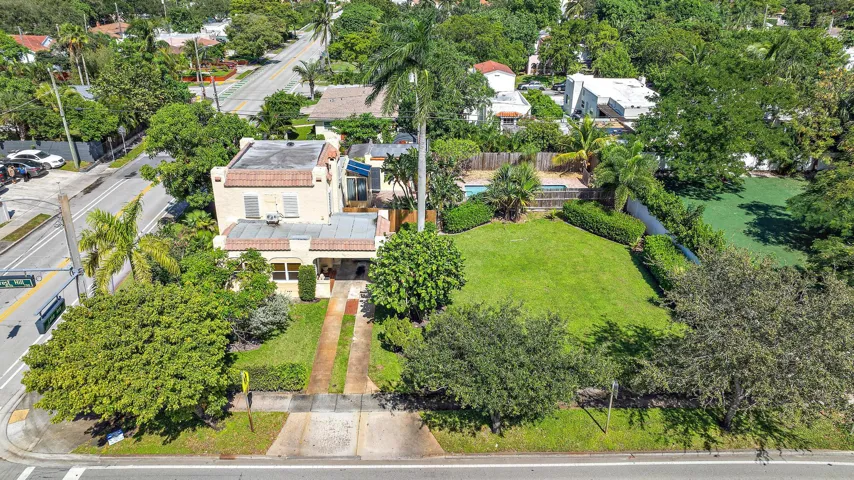 735 Forest Hill Blvd-14