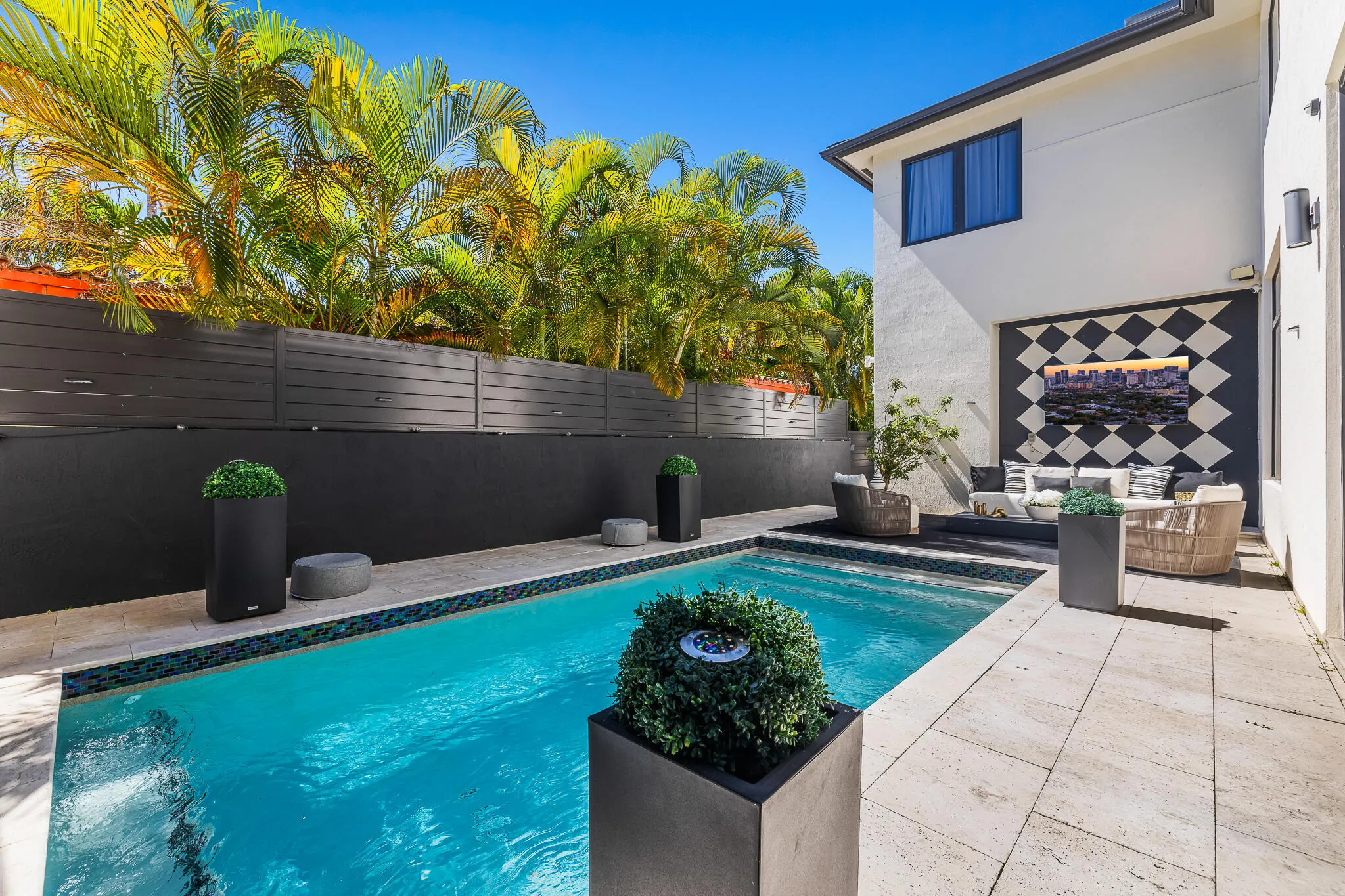 549 NE 10th Ave Fort Lauderdale_MLS-5