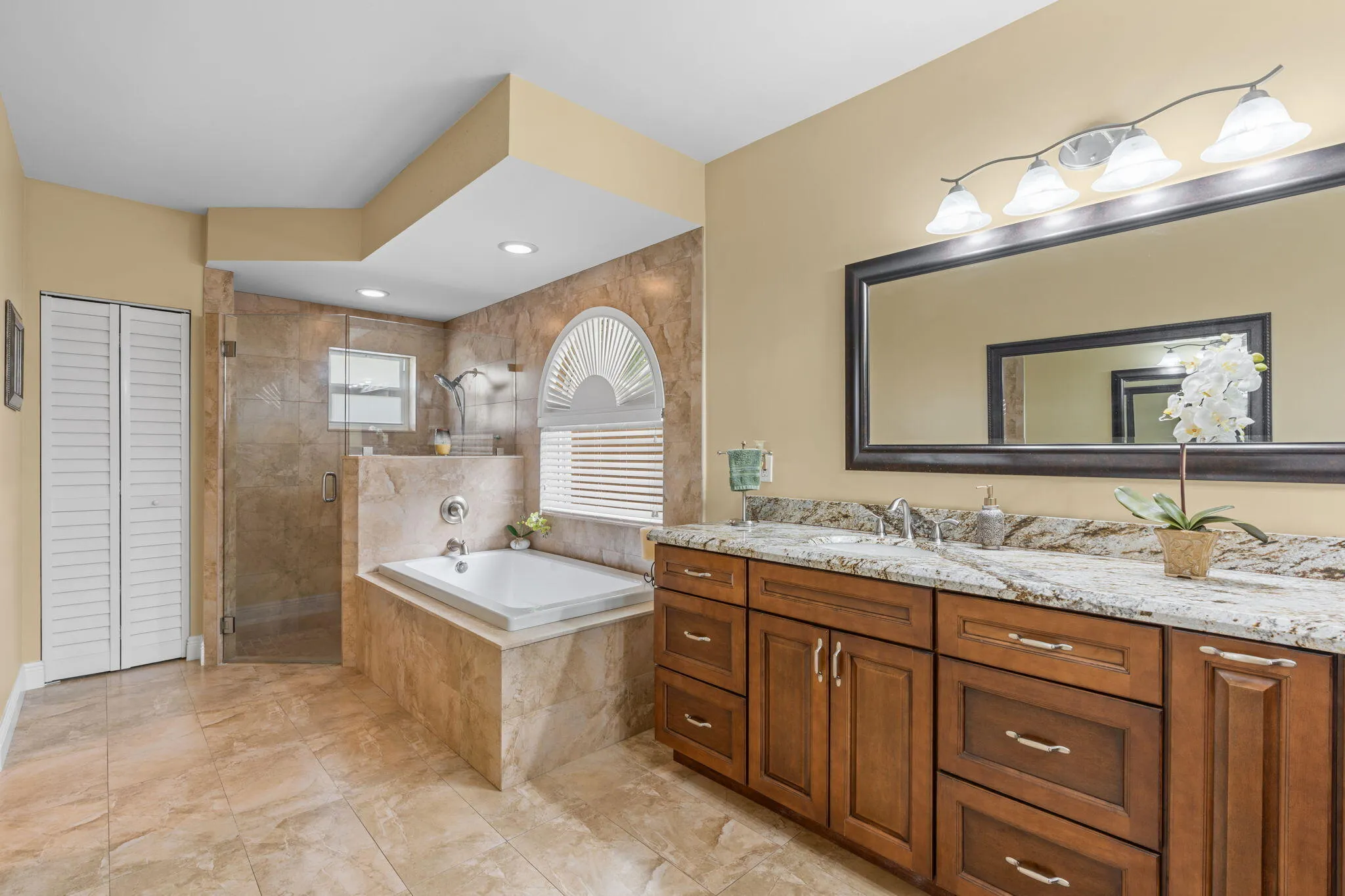 19-web-or-mls-8663 NW 50th Dr Coral Spri