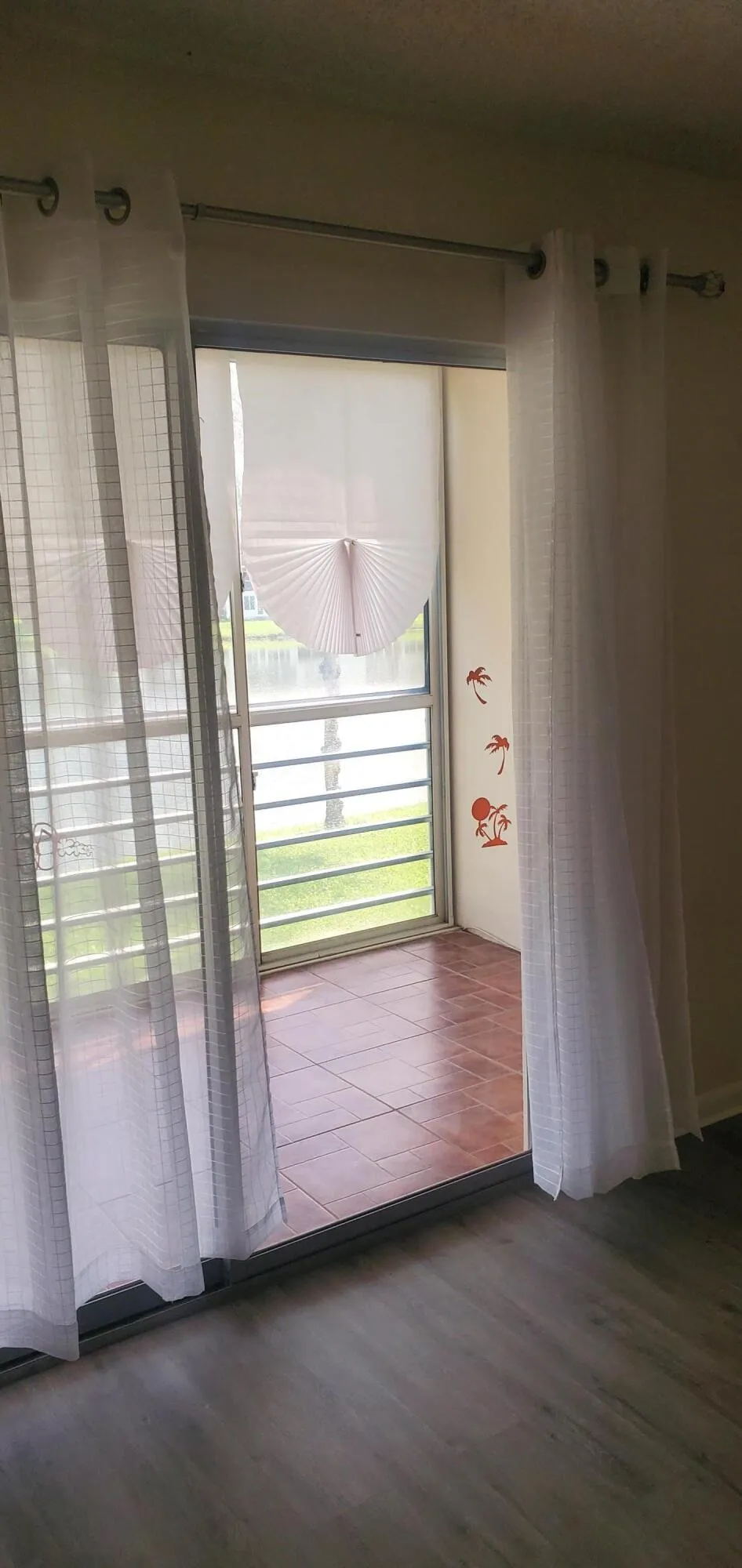 2070 WOLVERTON D - TERRACE VIEW 1