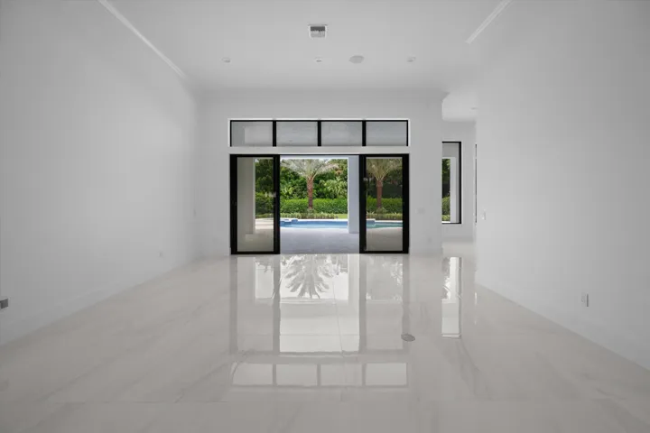 Living Rm opening to Patio