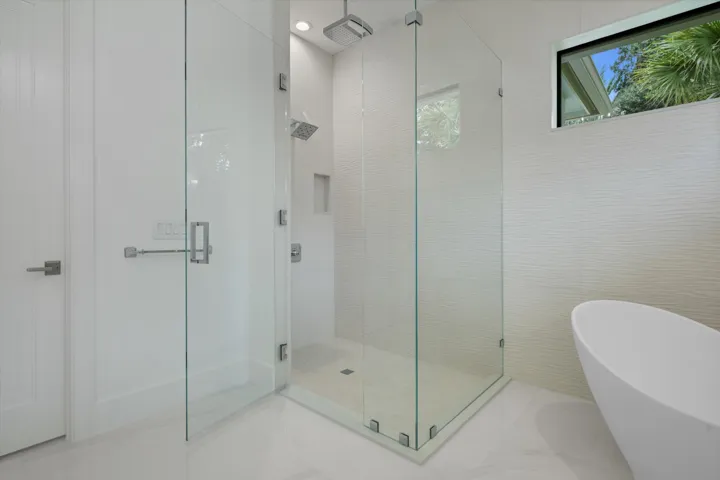 Primary shower