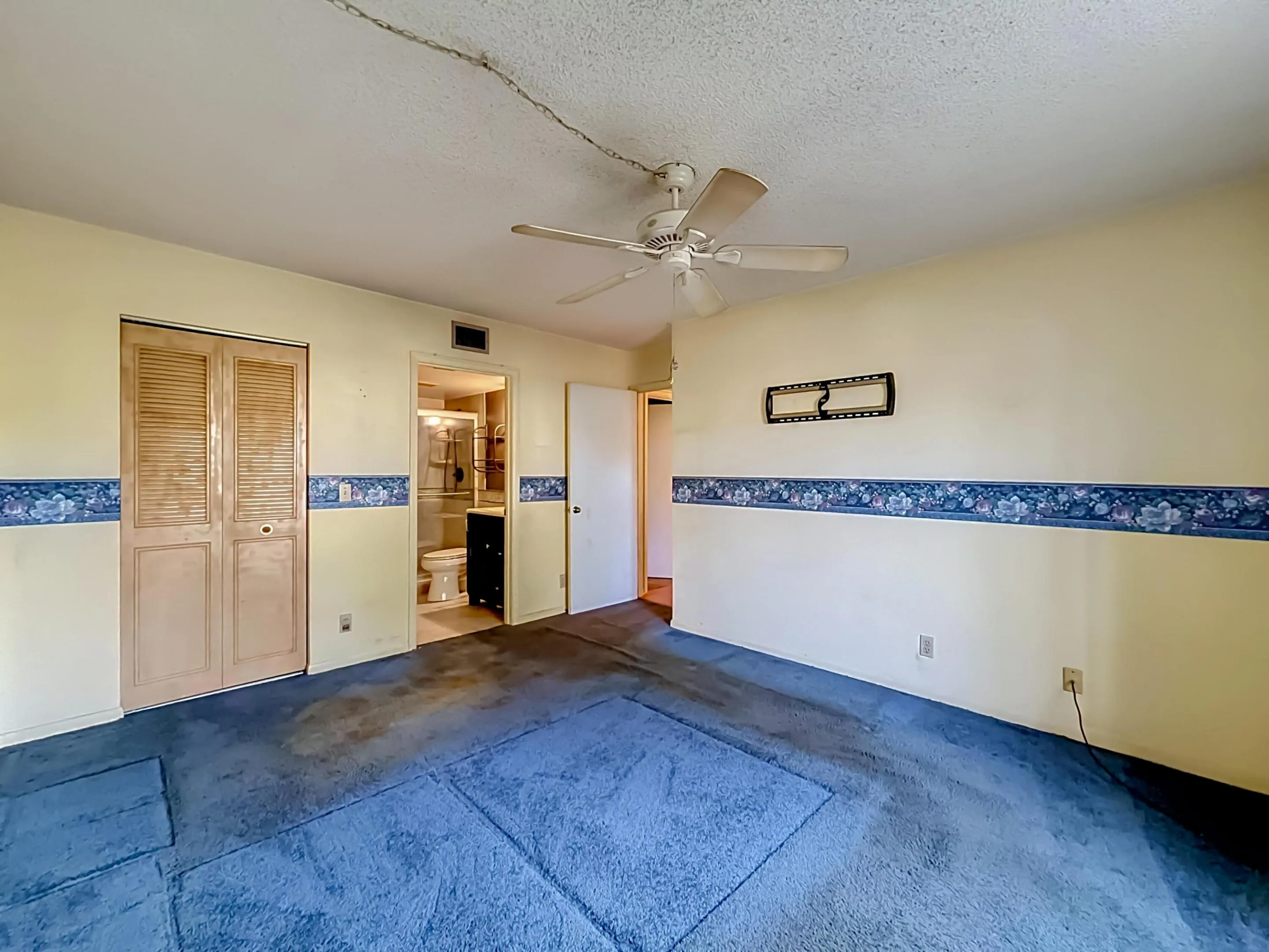 1104 Green Pine Boulevard #E1-40