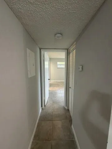 PIC 1
