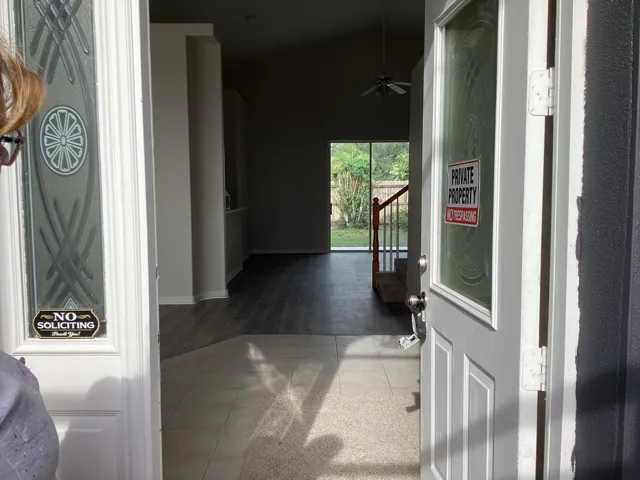 ENTRANCE 4