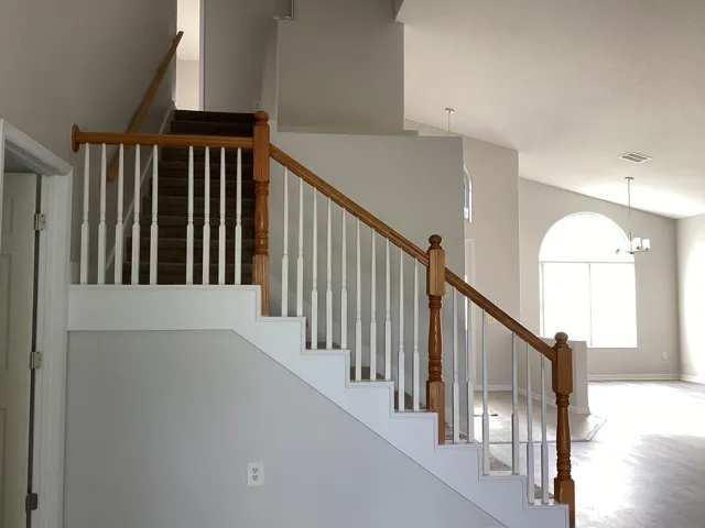 STAIRS UP