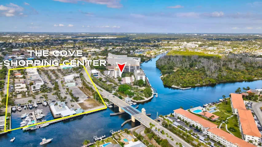 The Cove Shopping / Restaurant Center