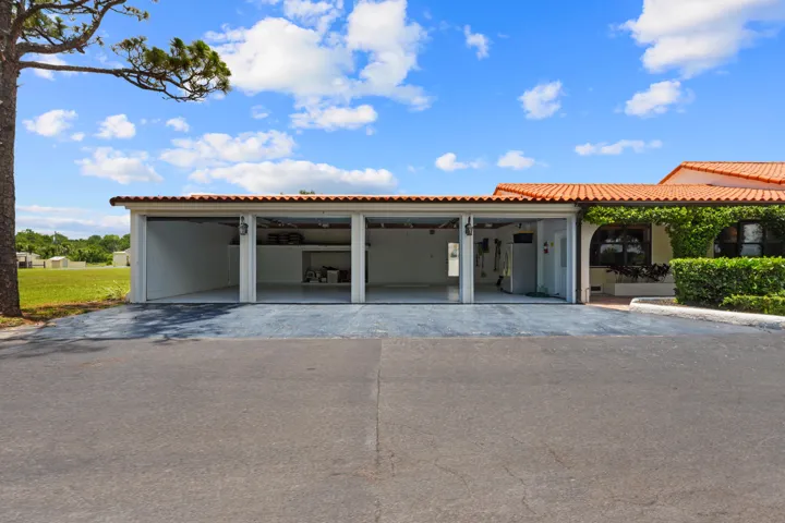 4 car garage