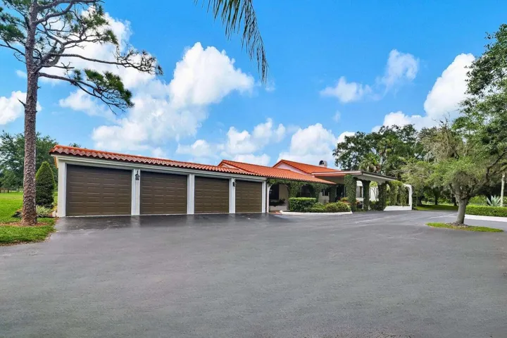 4 car garage