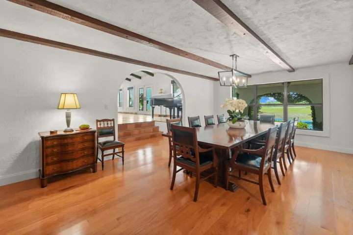 Formal Dining