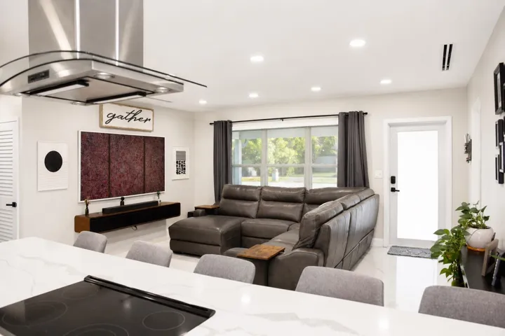 Living room 1