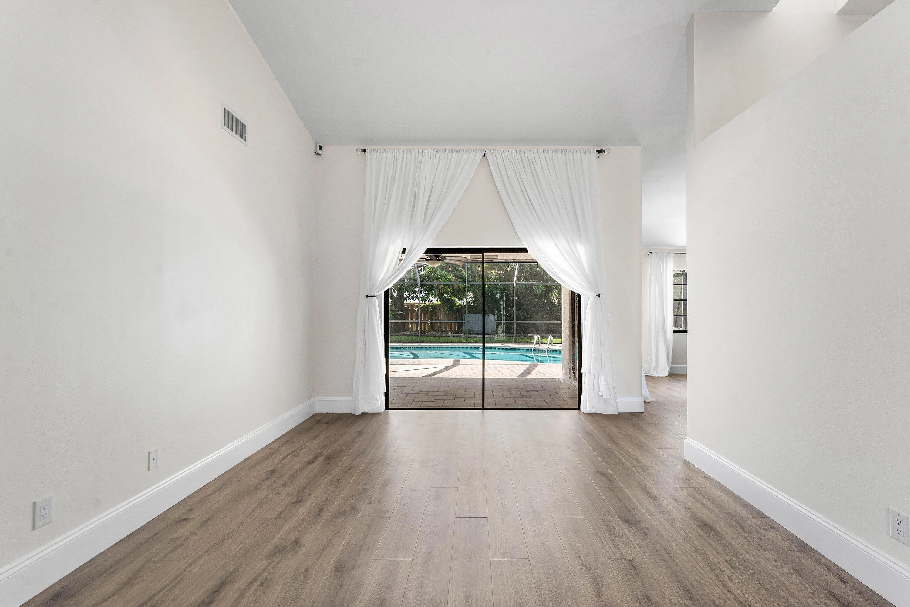 006-143MiramarAvenue-RoyalPalmBeach-FL-3