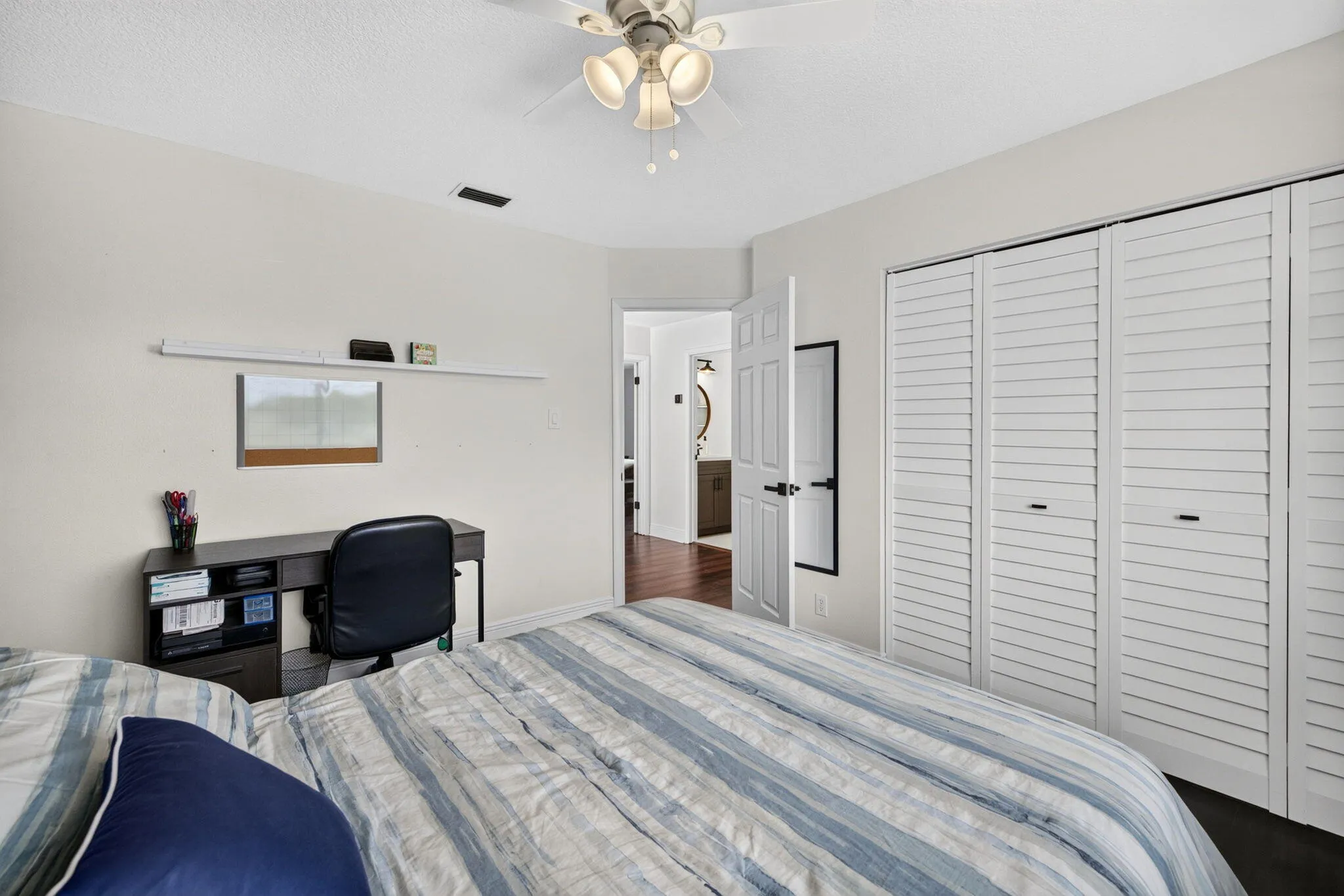 2nd Bedroom