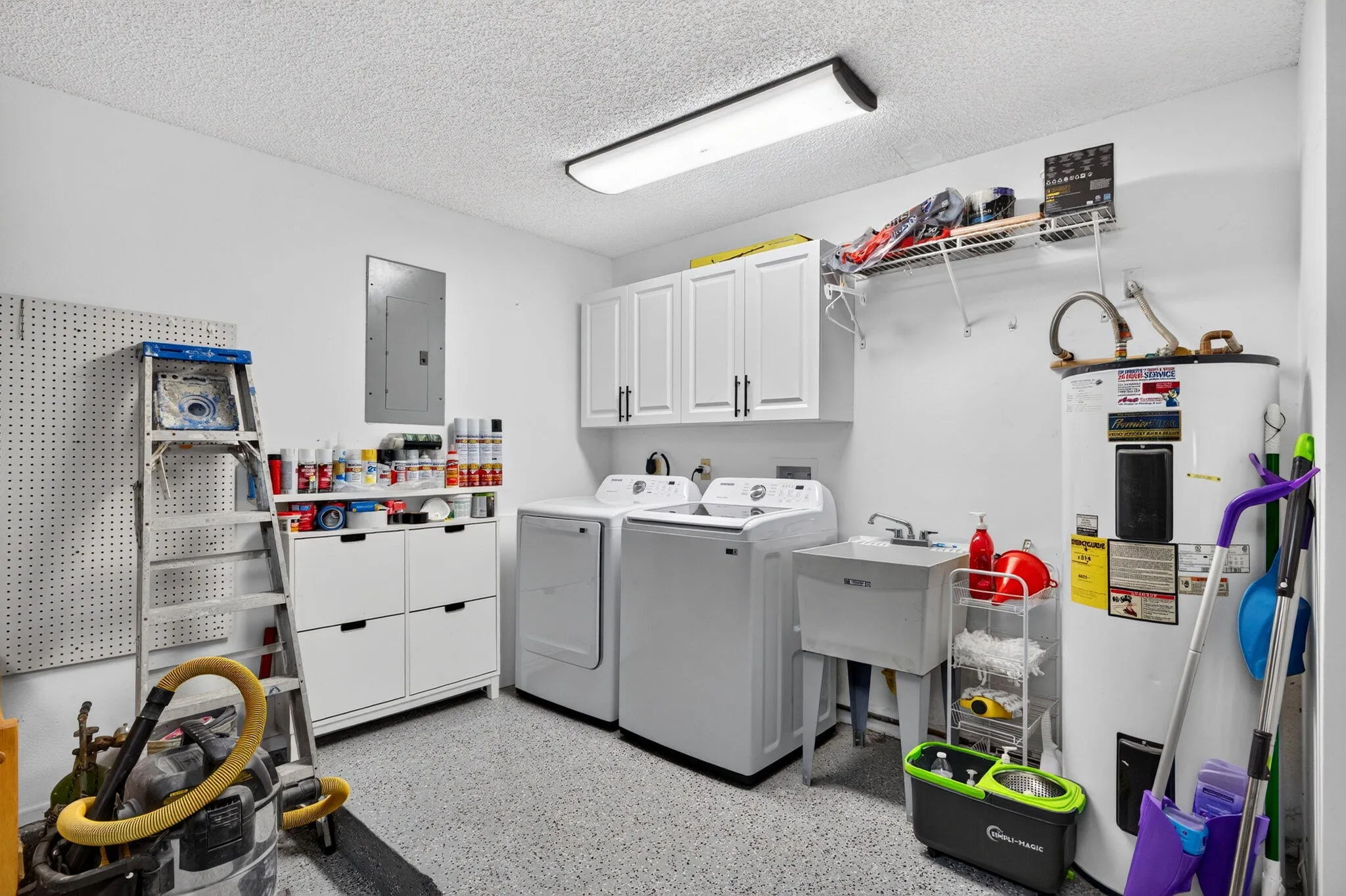Primary Bedroom Closet