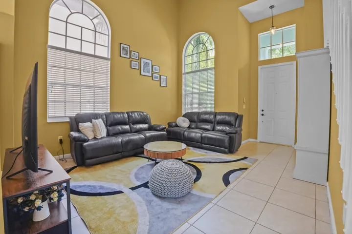 04 Living room 01