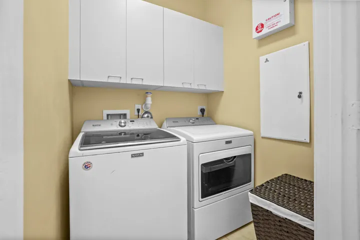 36 Laundry room 01