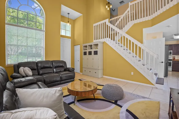 05 Living room 02