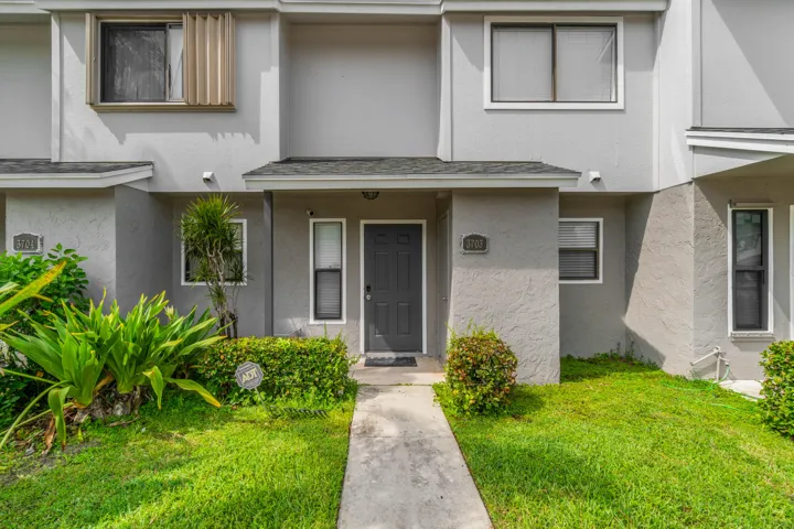 004-3703InletCircle-Greenacres-FL-33463-