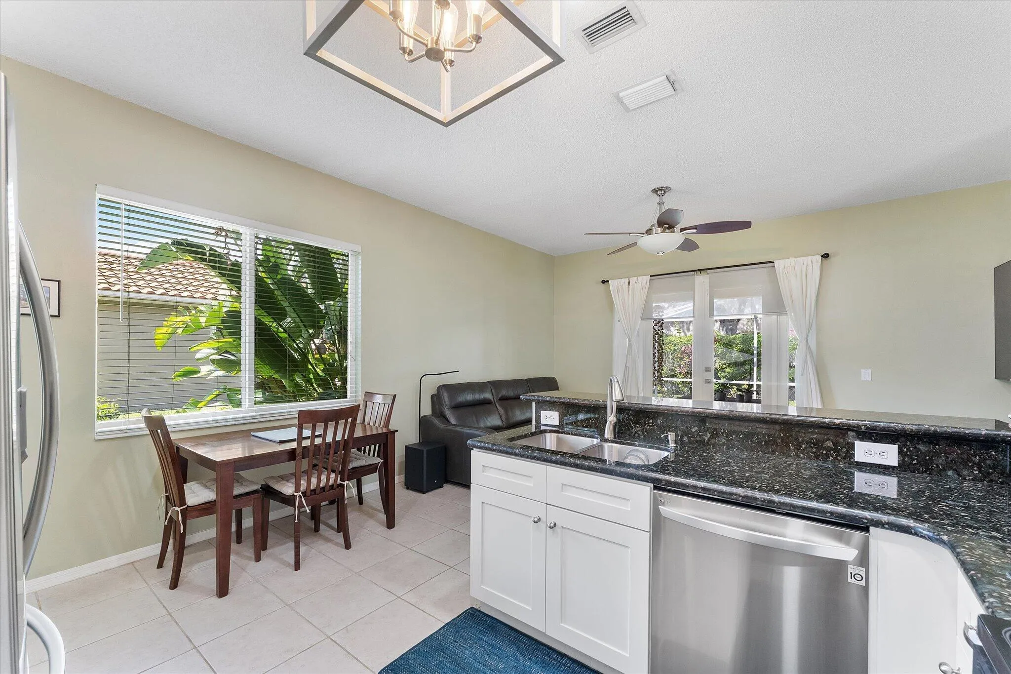17-16007 Opan Creek Drive_017