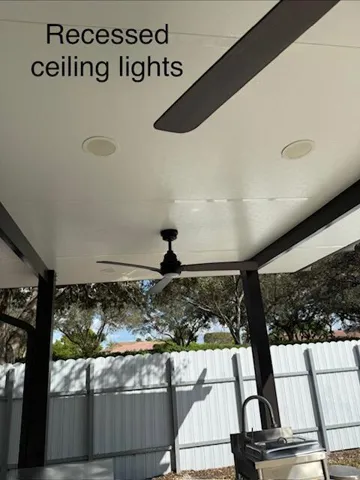 Recessed ceiling lights.