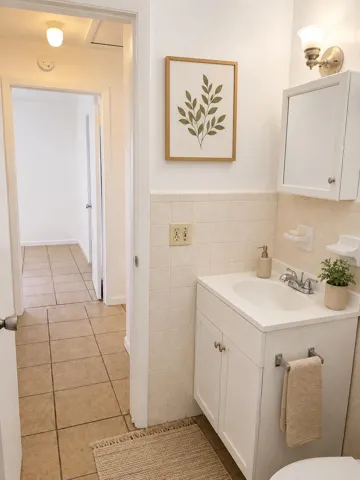 Bathroom Virtually Staged