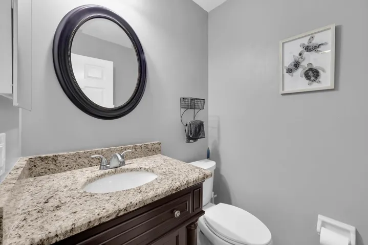 1/2 Bath