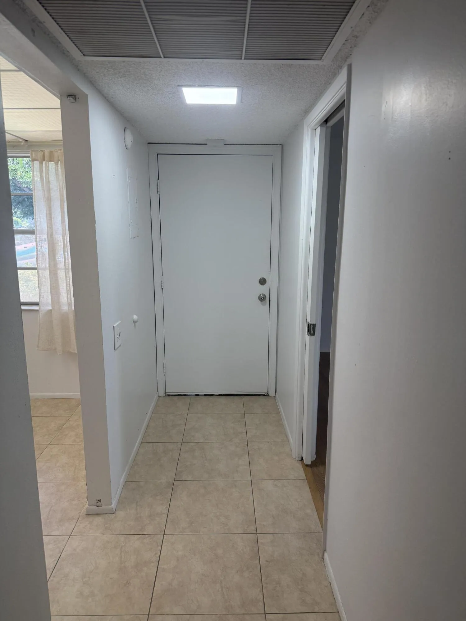 FOYER