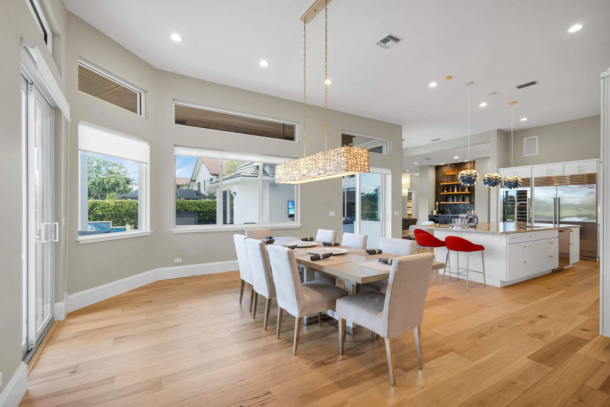OPEN DINING TO KITCHEN
