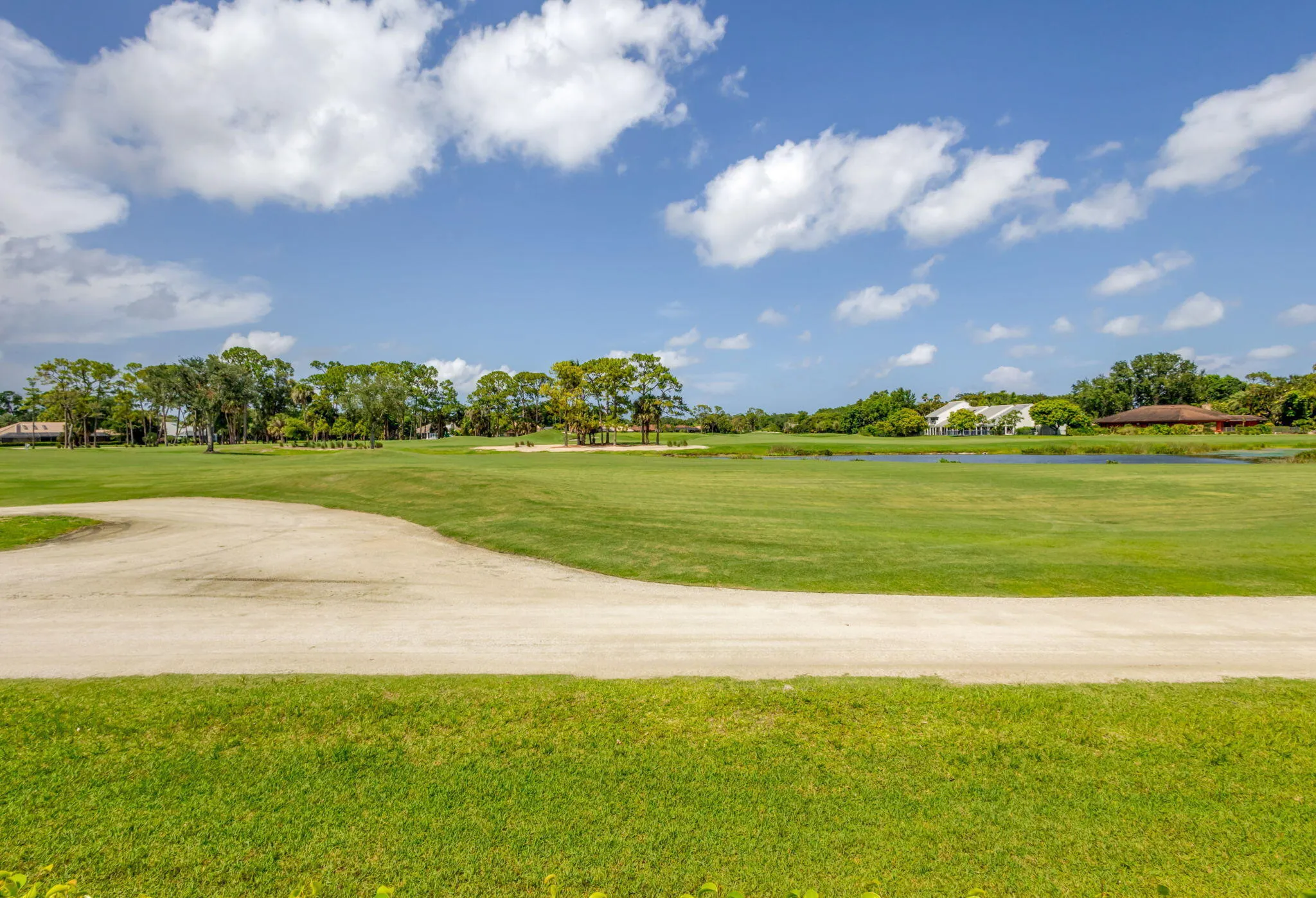 GOLF COURSE