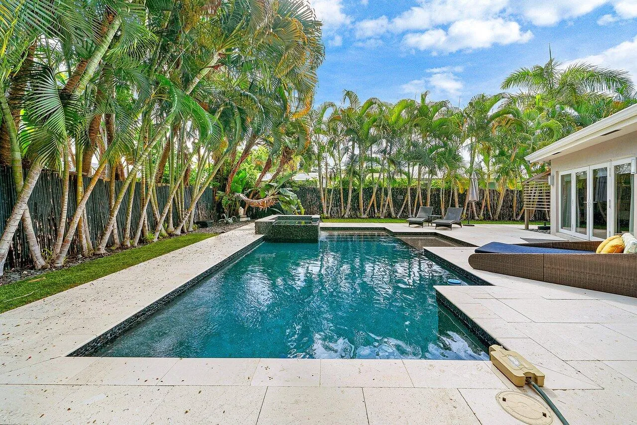 031-855BerkleyStreet-BocaRaton-FL-33487-