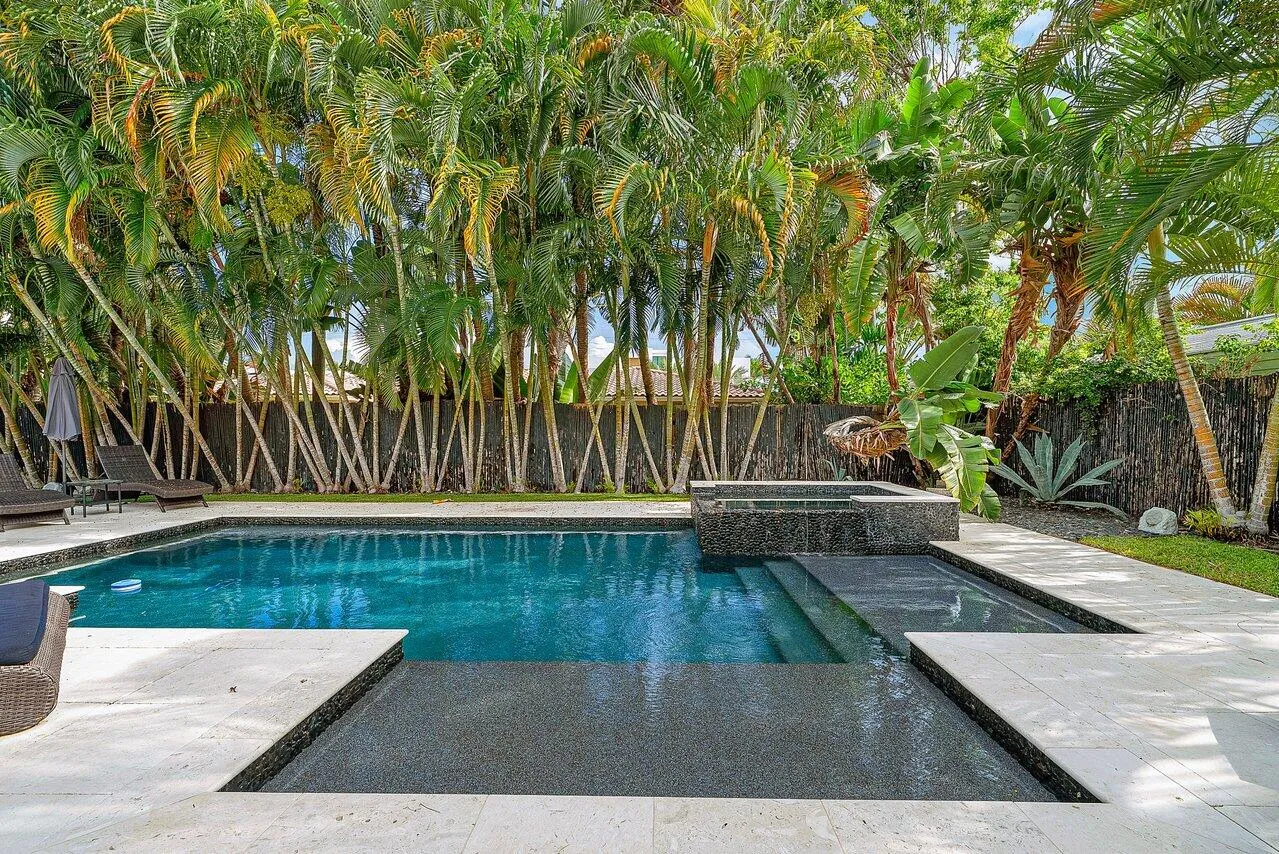 036-855BerkleyStreet-BocaRaton-FL-33487-