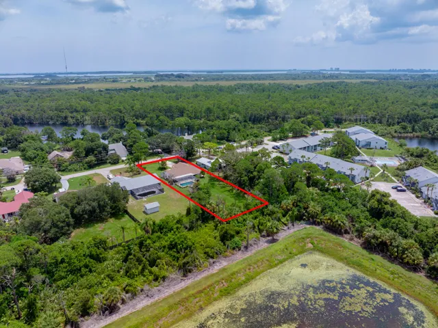 5803 Deer Run Dr-053