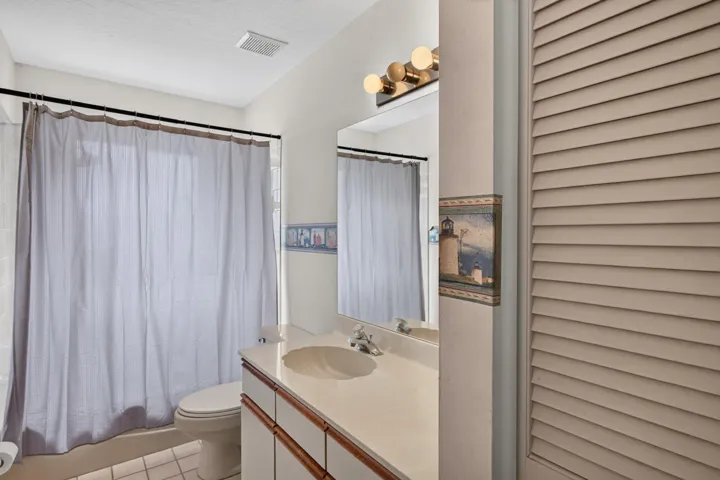 5803 Deer Run Dr-026