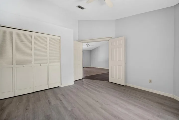 5803 Deer Run Dr-029