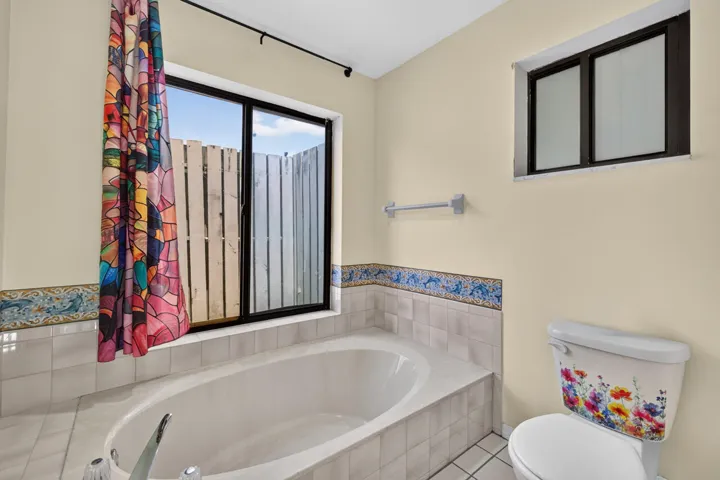 5803 Deer Run Dr-014