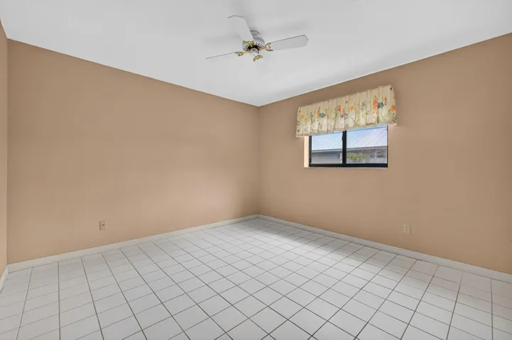 5803 Deer Run Dr-024
