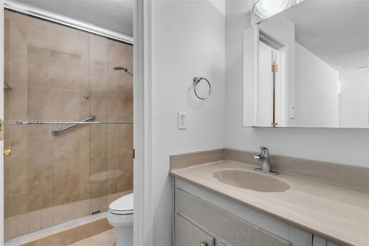 Principal Bathroom