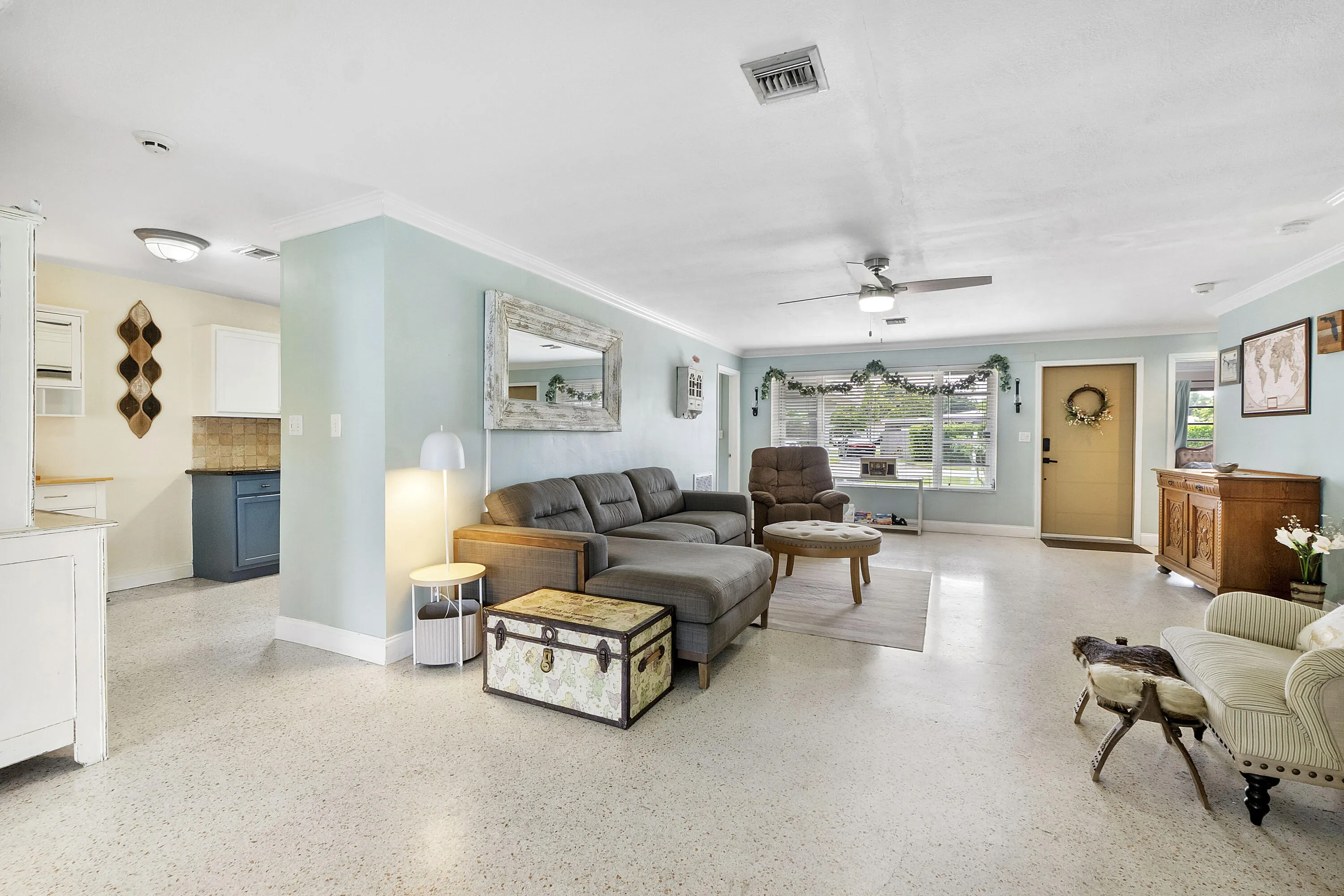 2933 Ne 1st Ave_042