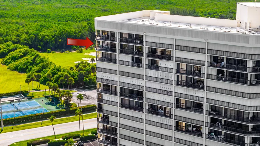 Corner Unit! Facing both ocean and inter-coastal waterway