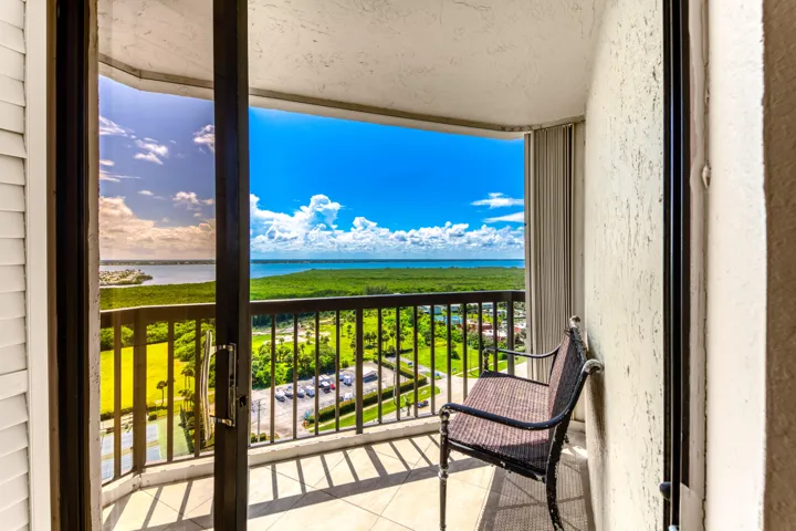 9500 S Ocean Drive #1910-15