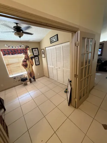 8164 Pelican 21