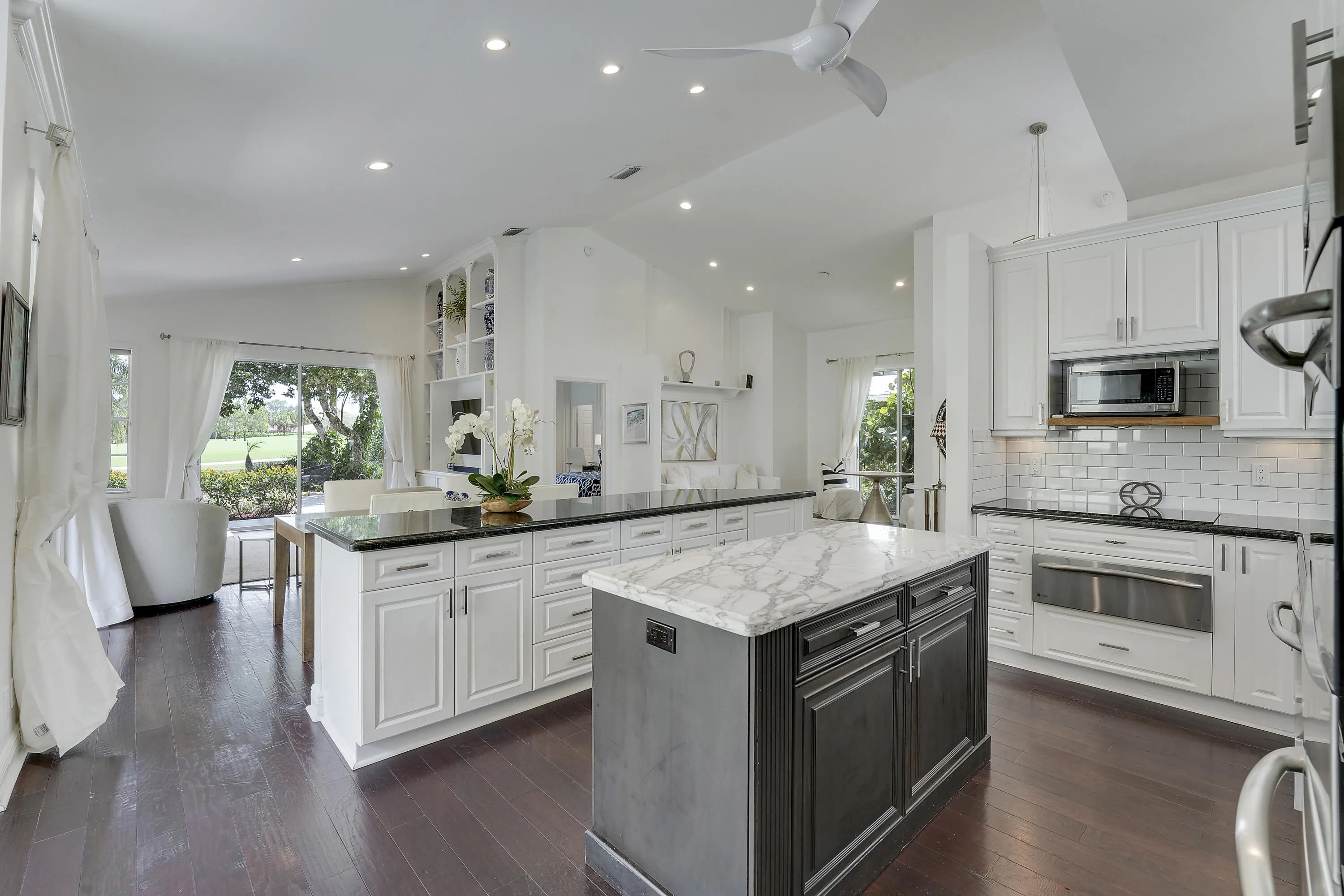 Perfect Entertaining Kitchen