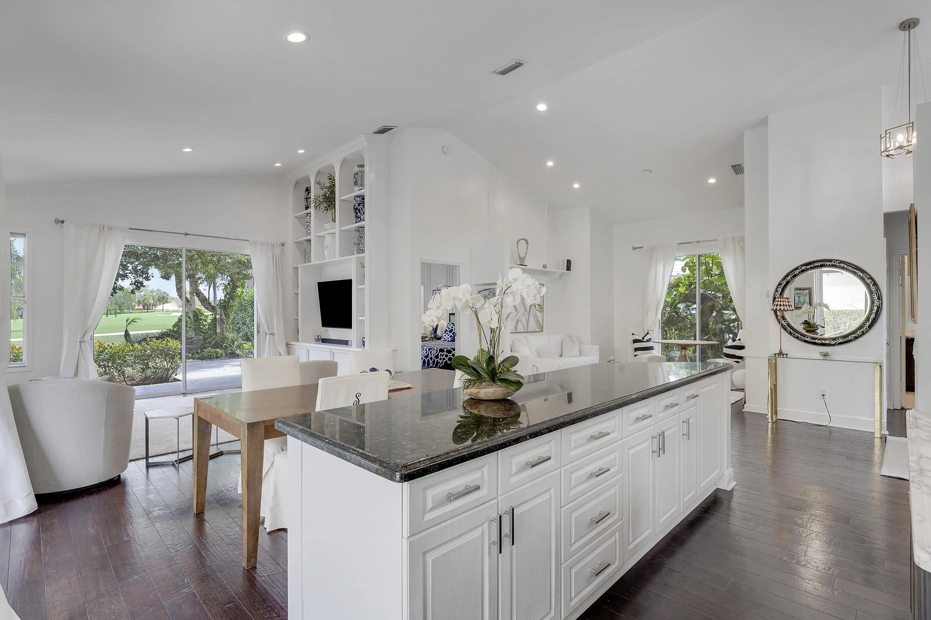Open Kitchen