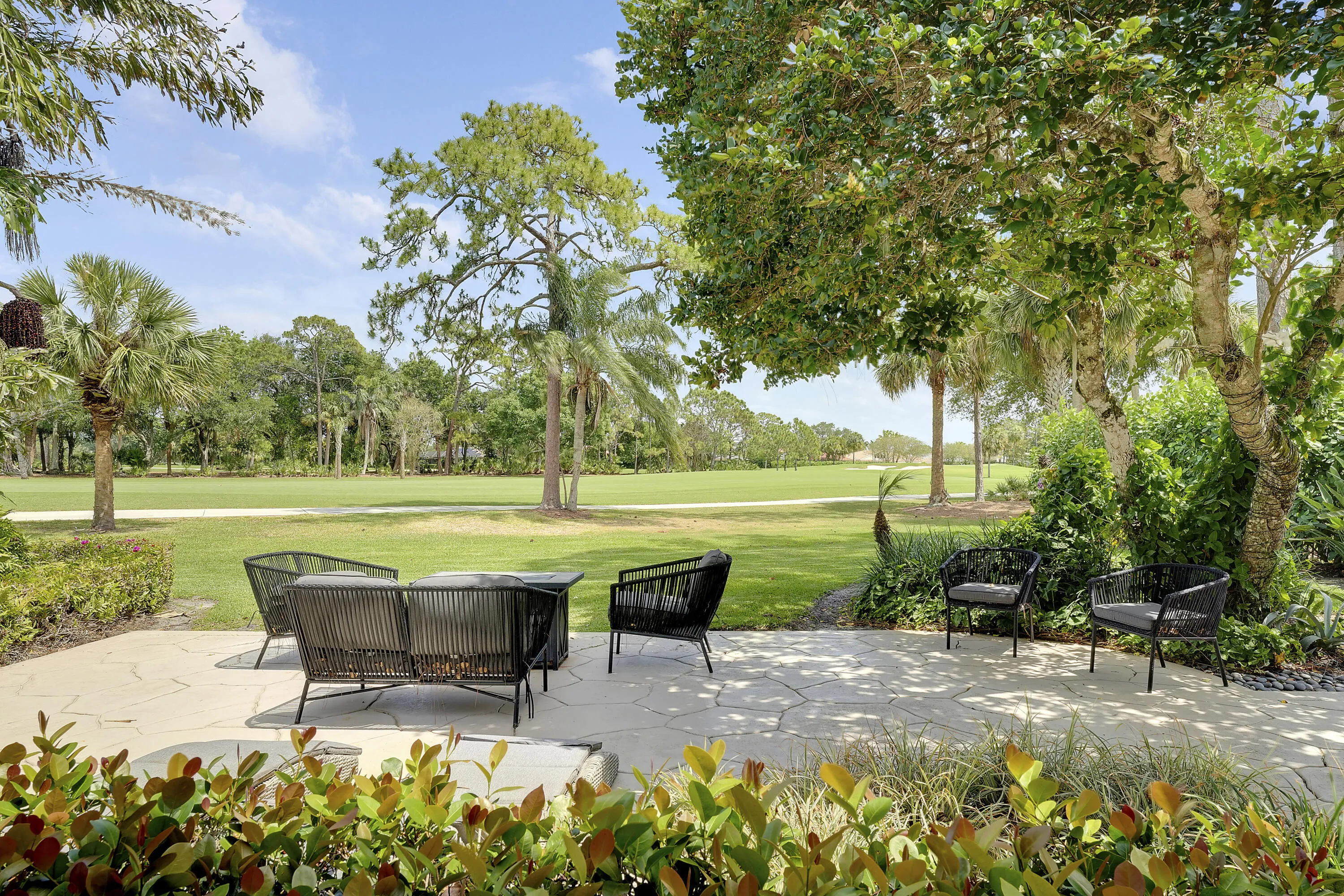 Golf Views and Outdoor Space