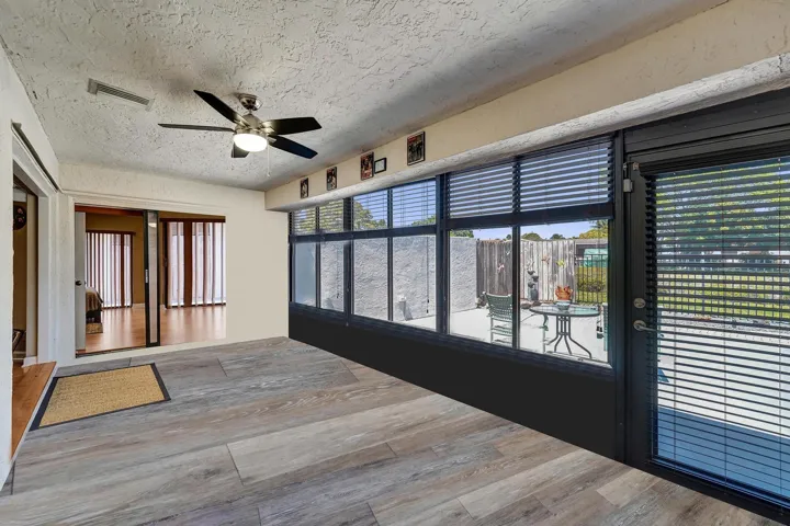Enclosed Florida room