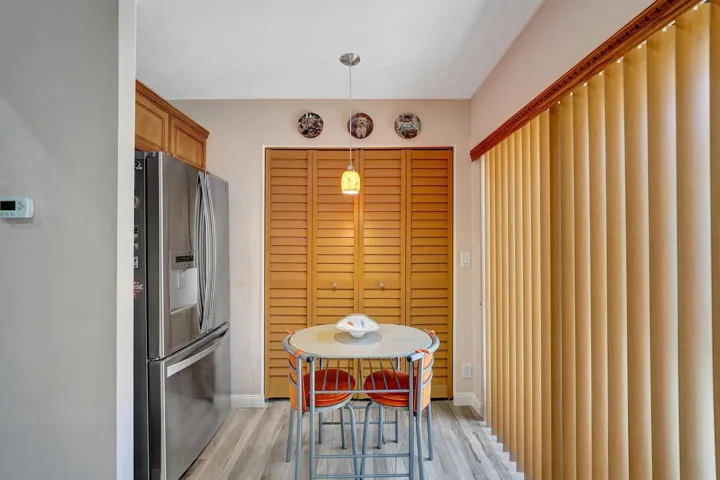 Breakfast nook