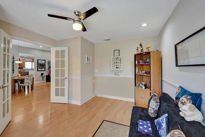 Guest bedroom 1