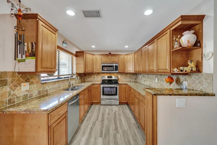 Well equipped kitchen