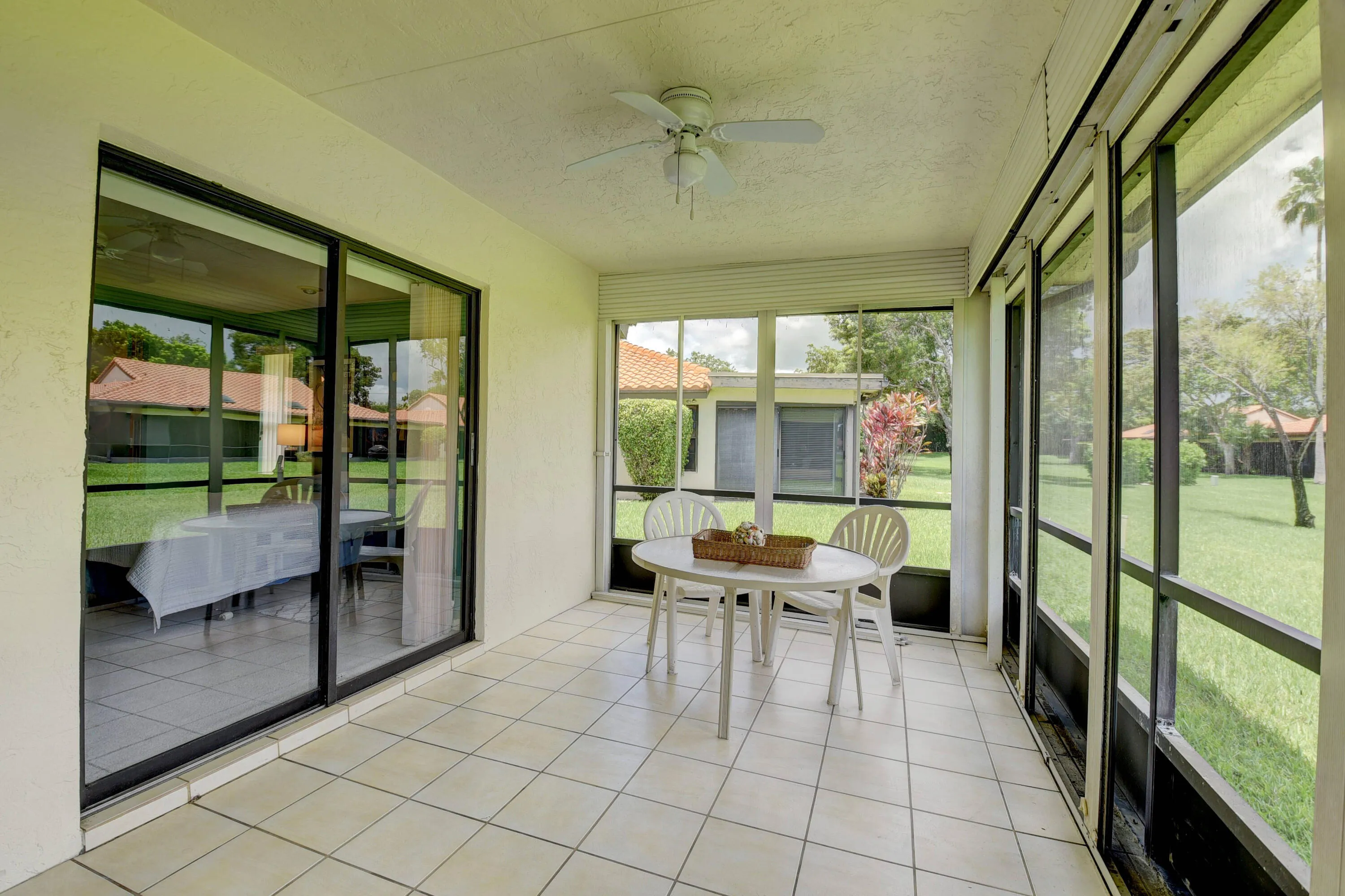 Spacious private screened patio